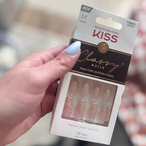 Kiss Elegant Nails - Pink and White